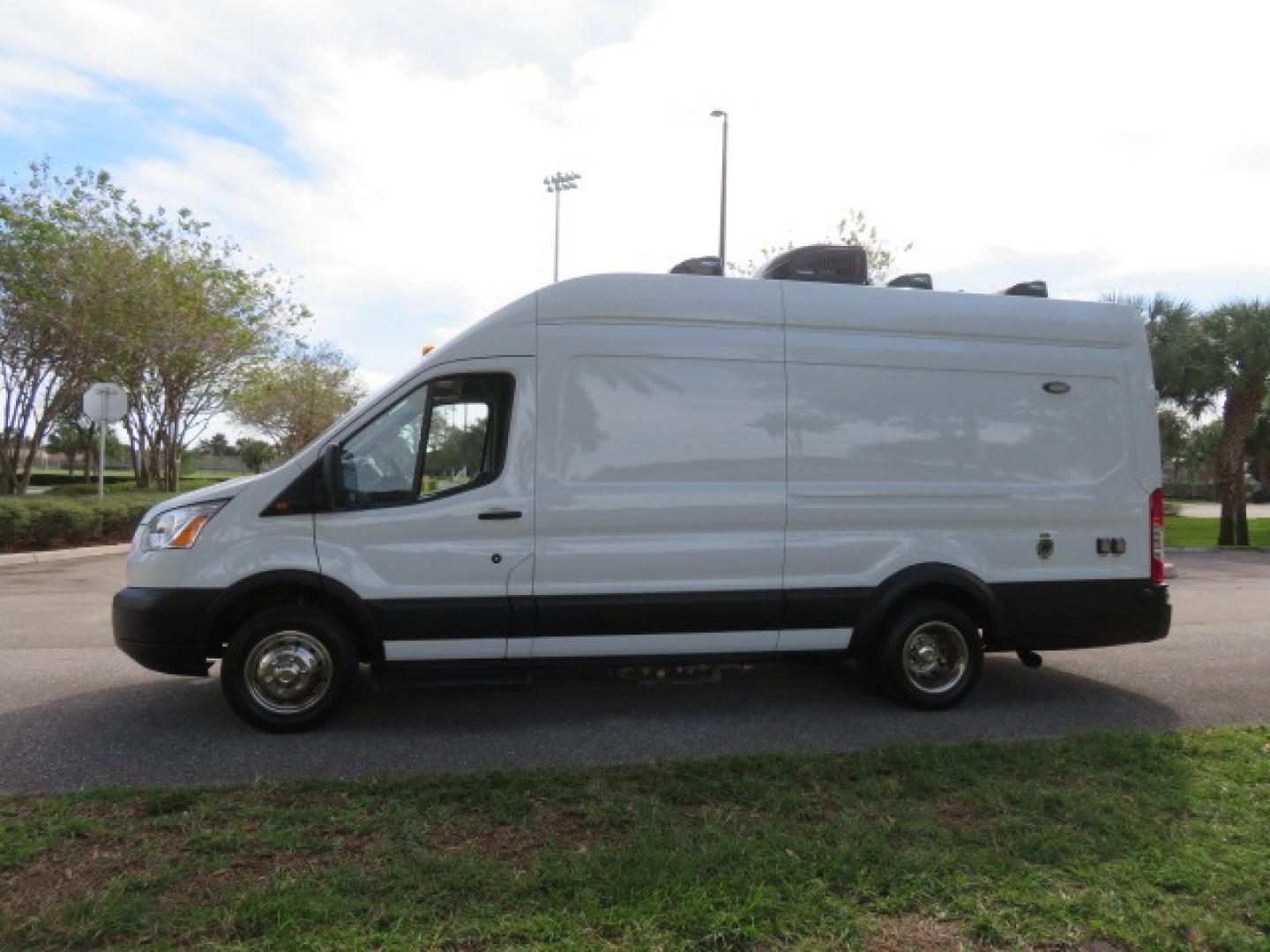 2019 White /Gray Ford Transit (1FTRS4XG0KK) , located at 4301 Oak Circle #19, Boca Raton, FL, 33431, (954) 561-2499, 26.388861, -80.084038 - 2019 Ford Transit T350 High Roof Extended Commercial Dog Grooming Van Wag-n-tails Dyna Groom Conversion fully equipped with everything you need to start your dog grooming business or add to your fleet. Mobile Dog Grooming Van Mobile Grooming Vehicle. Wag-N-Tails Conversion. This van is fully loaded - Photo#10